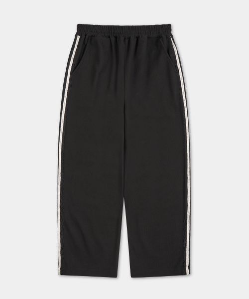 EXCONTAINER(エックスコンテナ)の「ワッフルサイドライントラックパンツ (BLACK)(スウェットパンツ・メンズ・その他・MEDIUM/LARGE/X-LARGE/SMALL)」の2枚目の写真
