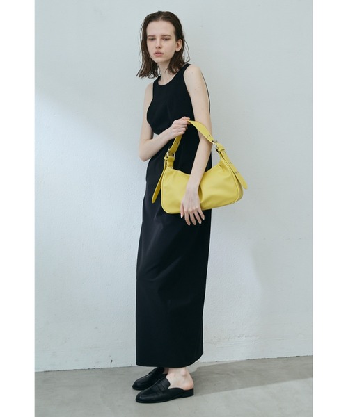 un/neu(アンノイ)の「ワンタックワイドハンドルバッグ / フェイクレザーショルダーバッグ / 500mlペットボトル収納可能(ハンドバッグ・レディース・ブラック・FREE)」の20枚目の写真