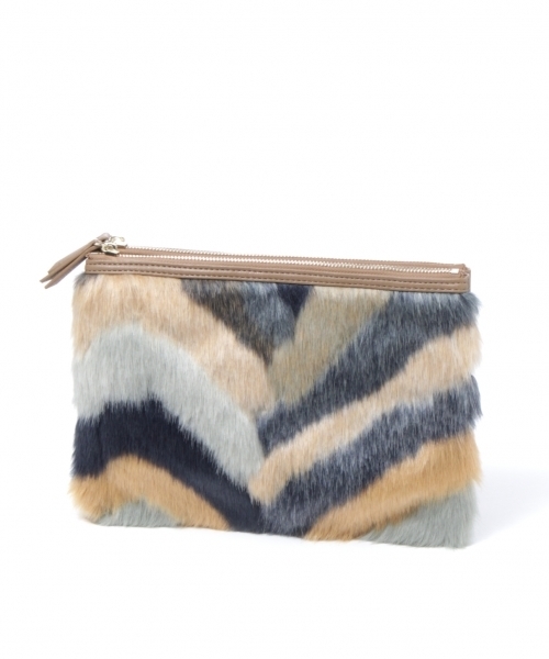 GLOBAL WORK（グローバルワーク）の「3ルームクラッチ/726329（クラッチバッグ・レディース・ブルー/ブラック/ワインレッド/ホワイト/ベージュ/ホワイト系その他/その他/ブルー系その他・FREE）」の6枚目の写真