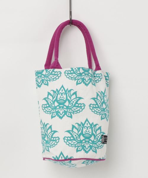 チャイハネ（チャイハネ）の「【チャイハネ】フォークロアプリント バケツバッグ（トートバッグ・レディース・ブラック/ターコイズブルー/イエロー/ピンク/ホワイト/オレンジ/マスタード/オフホワイト/パープル/グリーン・FREE）」の11枚目の写真