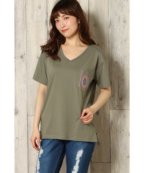 VENCEEXCHANGE（ヴァンスエクスチェンジ）の「シルケットオルテガ柄刺繍Ｔ（Tシャツ/カットソー・レディース・ブラック/オリーブ/ネイビー/その他35/オフホワイト/その他21・MEDIUM）」の4枚目の写真