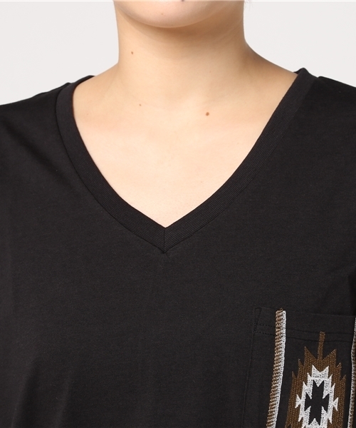 VENCEEXCHANGE（ヴァンスエクスチェンジ）の「シルケットオルテガ柄刺繍Ｔ（Tシャツ/カットソー・レディース・ブラック/オリーブ/ネイビー/その他35/オフホワイト/その他21・MEDIUM）」の10枚目の写真