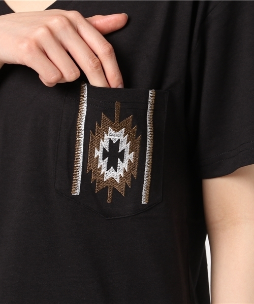 VENCEEXCHANGE（ヴァンスエクスチェンジ）の「シルケットオルテガ柄刺繍Ｔ（Tシャツ/カットソー・レディース・ブラック/オリーブ/ネイビー/その他35/オフホワイト/その他21・MEDIUM）」の12枚目の写真