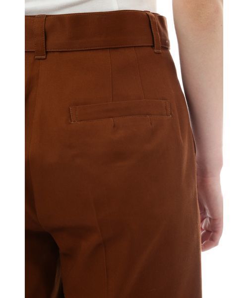 NATURAL BEAUTY BASIC（ナチュラルビューティーベーシック）の「センタータックペグパンツ（その他パンツ・レディース・ブラウン/カーキ・MEDIUM/SMALL/X-SMALL）」の14枚目の写真