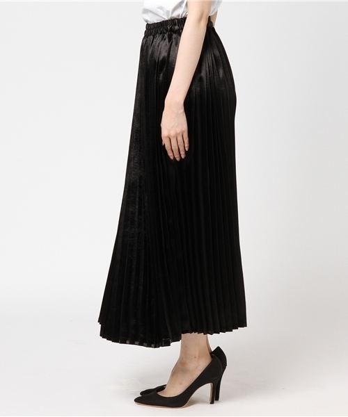 WC（ダブル シー）の「WC/サテンプリーツロングスカート（スカート・レディース・レッド/ピンク/パープル/ブラック・FREE）」の6枚目の写真