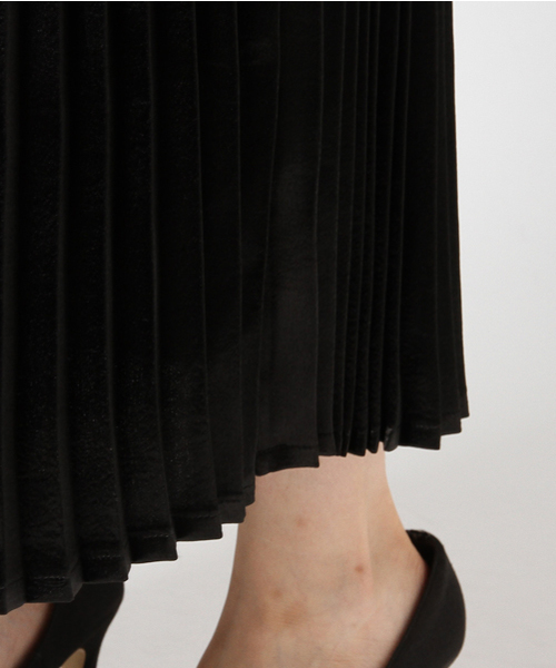 WC（ダブル シー）の「WC/サテンプリーツロングスカート（スカート・レディース・レッド/ピンク/パープル/ブラック・FREE）」の10枚目の写真