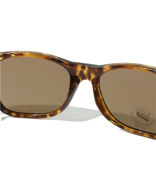 TOPMAN（トップマン）の「BROWN RETRO SUNGLASSES（サングラス・メンズ・ダークブラウン・ONE SIZE）」の5枚目の写真