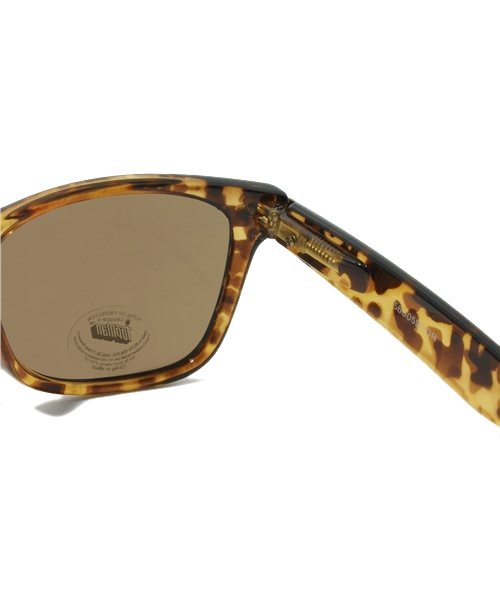 TOPMAN（トップマン）の「BROWN RETRO SUNGLASSES（サングラス・メンズ・ダークブラウン・ONE SIZE）」の6枚目の写真