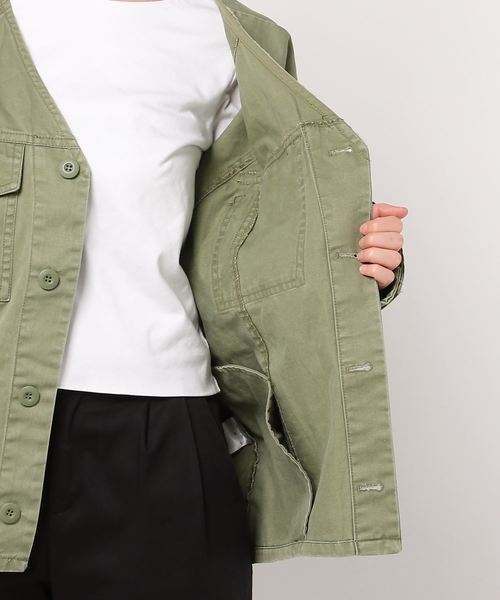 PAGEBOY（ページボーイ）の「BIGノーカラーミリタリーブルゾン（ブルゾン・レディース・グリーン系その他/カーキ・FREE）」の4枚目の写真