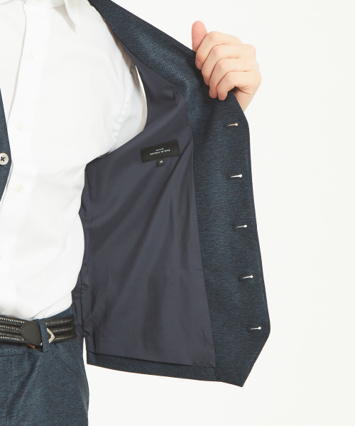 ABAHOUSE（アバハウス）の「【Recency of Mine/セットアップ対応】ライトウェイトカラミジレ（ベスト・メンズ・オフホワイト/グレー/ネイビー・46/48/50）」の14枚目の写真