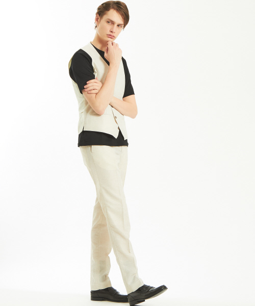 ABAHOUSE（アバハウス）の「【Recency of Mine/セットアップ対応】ライトウェイトカラミジレ（ベスト・メンズ・オフホワイト/グレー/ネイビー・46/48/50）」の5枚目の写真