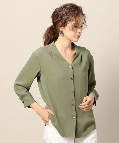 BEAUTY&YOUTH UNITED ARROWS(ビューティーアンドユースユナイテッドアローズ)の「BY サテンスキッパーボタン8分袖シャツ о(シャツ/ブラウス・レディース・オフホワイト/ベージュ/オリーブ・FREE)」の3枚目の写真