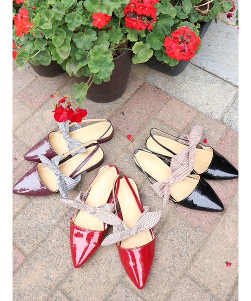 dazzlin（ダズリン）の「リボンフラットミュール（パンプス・レディース・ブラック/ブラウン/レッド・MEDIUM/LARGE）」の5枚目の写真