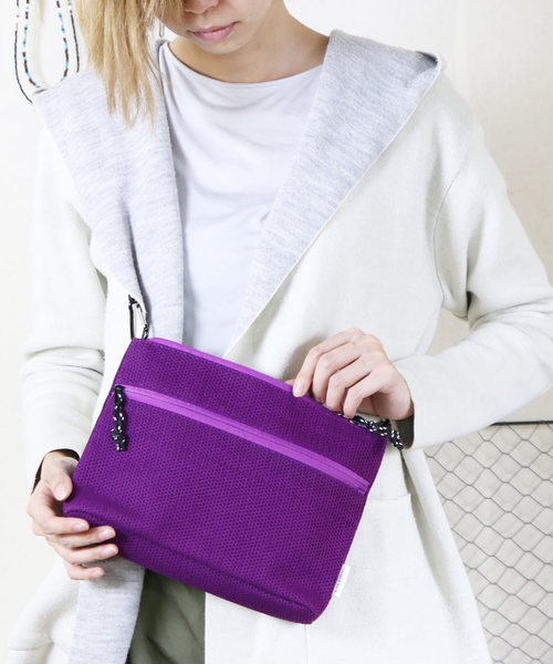 knock through abstraction(ノックスルーアブストラクション)の「【knock through abstraction/ノックスルーアブストラクション】X-filament sacoche/クロスフィラメントサコッシュ(ショルダーバッグ・レディース・オレンジ/オリーブ/ブルー/ネイビー/パープル/ブラック・FREE)」の5枚目の写真