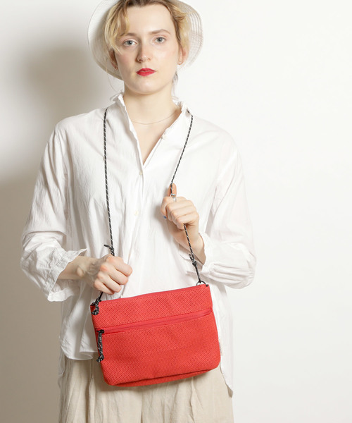 knock through abstraction(ノックスルーアブストラクション)の「【knock through abstraction/ノックスルーアブストラクション】X-filament sacoche/クロスフィラメントサコッシュ(ショルダーバッグ・レディース・オレンジ/オリーブ/ブルー/ネイビー/パープル/ブラック・FREE)」の6枚目の写真