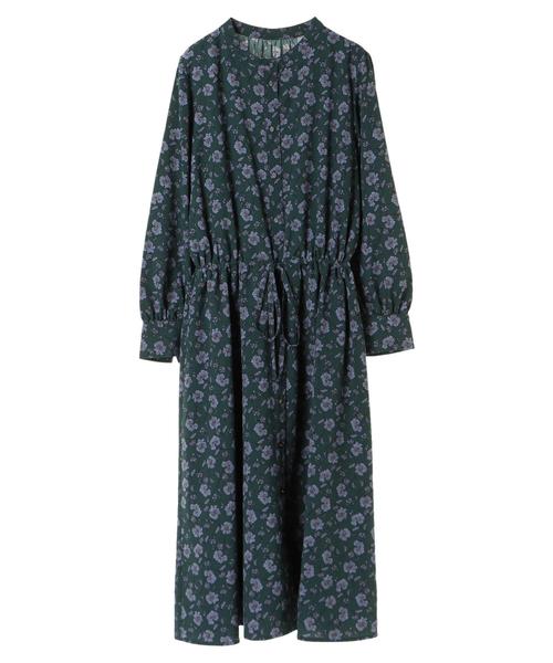 YECCA VECCA（イェッカヴェッカ）の「AS.アンティークフラワー柄ワンピース（ワンピース・レディース・グリーン/テラコッタ・M）」の4枚目の写真