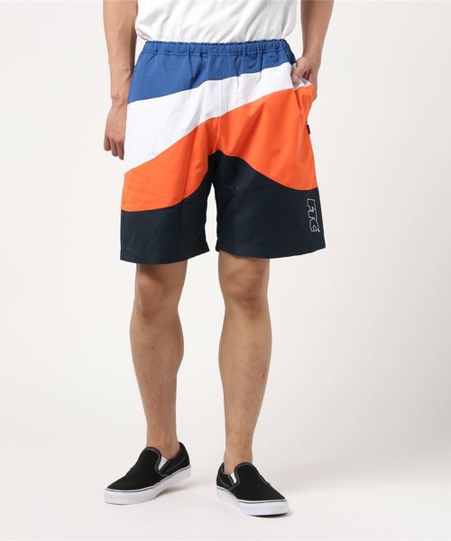 FTC(エフティーシー)の「CURVE BEACH SHORT(その他パンツ・メンズ・ブラック/レッド/ブルー・SMALL/MEDIUM/LARGE/X-LARGE)」の2枚目の写真