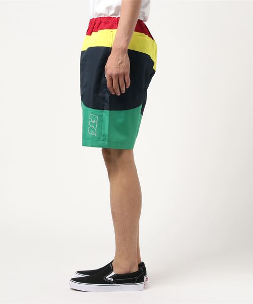 FTC(エフティーシー)の「CURVE BEACH SHORT(その他パンツ・メンズ・ブラック/レッド/ブルー・SMALL/MEDIUM/LARGE/X-LARGE)」の4枚目の写真
