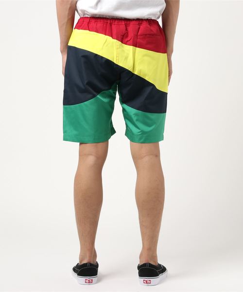 FTC(エフティーシー)の「CURVE BEACH SHORT(その他パンツ・メンズ・ブラック/レッド/ブルー・SMALL/MEDIUM/LARGE/X-LARGE)」の5枚目の写真