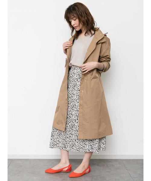 YECCA VECCA（イェッカヴェッカ）の「・ダルメ柄Aラインスカート（スカート・レディース・グレー/オフホワイト・FREE）」の2枚目の写真