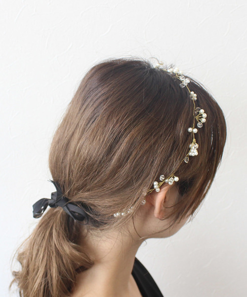 Three Four Time（ｽﾘｰﾌｫｰﾀｲﾑ）の「ワイヤーパールネックレス/カチューシャ【結婚式/パーティ/フォーマル/デイリー】（カチューシャ・レディース・ホワイト/シルバー・FREE）」の5枚目の写真