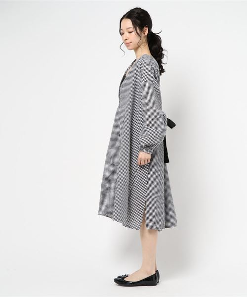 fifth（フィフス）の「ギンガムチェックVネックロングワンピース（ワンピース・レディース・ブラック・MEDIUM）」の5枚目の写真
