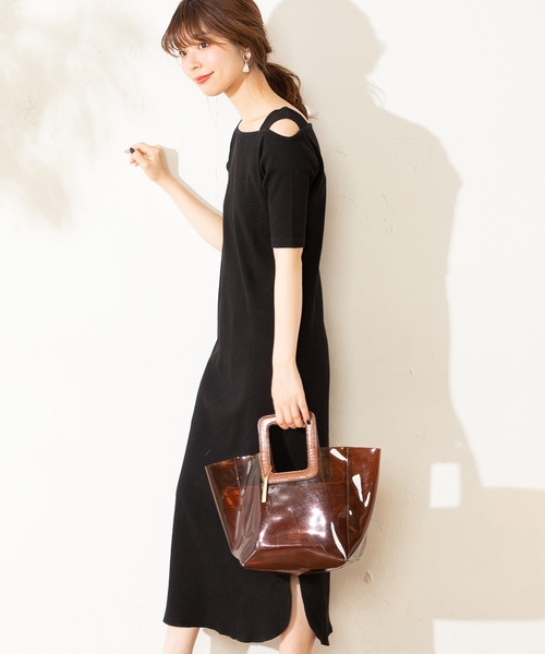 natural couture(ナチュラルクチュール)の「ワンショルストラップテレコワンピ(ワンピース・レディース・ブラック/ベージュ/ブラウン/アイボリー・FREE)」の5枚目の写真