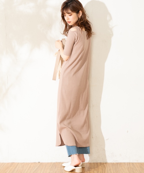 natural couture(ナチュラルクチュール)の「ワンショルストラップテレコワンピ(ワンピース・レディース・ブラック/ベージュ/ブラウン/アイボリー・FREE)」の14枚目の写真