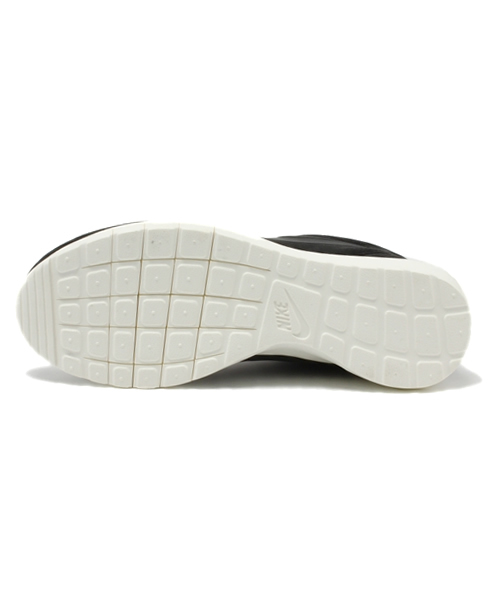 NIKE(ナイキ)の「店舗限定 ナイキ ローシラン NIKE ROSHERUN NM 631749-090(スニーカー・メンズ・ブラック・27.5cm/28cm/28.5cm/26cm/24cm/24.5cm/27cm/26.5cm)」の6枚目の写真