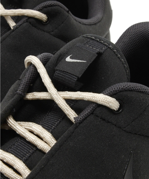 NIKE(ナイキ)の「店舗限定 ナイキ ローシラン NIKE ROSHERUN NM 631749-090(スニーカー・メンズ・ブラック・27.5cm/28cm/28.5cm/26cm/24cm/24.5cm/27cm/26.5cm)」の4枚目の写真