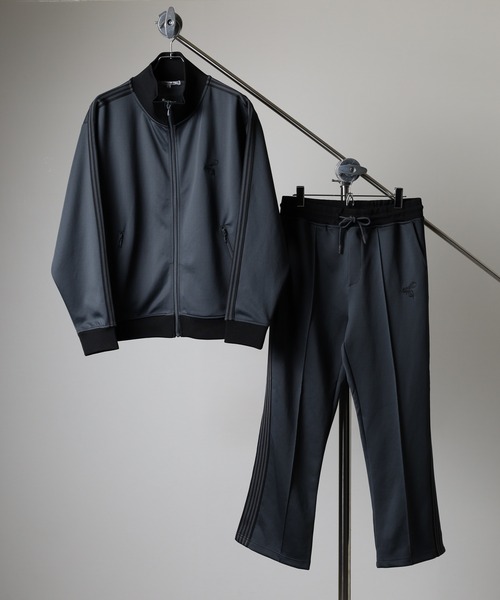 FUNALIVE(ファンアライブ)の「上下2点セットアップ サイドライントラッカー ジャージパンツ unisex(ジャージ・メンズ・ネイビー/ブルー系その他/サンドベージュ/クリーム/ブラウン/チャコール/ワイン/ブラック/ワイン系2・M/L/XL)」の2枚目の写真