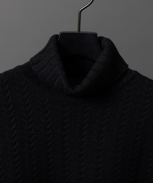 5351 POUR LES HOMMES（ゴーサンゴーイチプールオム）の「モノトーンコンビネーションプルオーバー（ニット/セーター・メンズ・ホワイト/ブラック・44/46/48/50）」の4枚目の写真