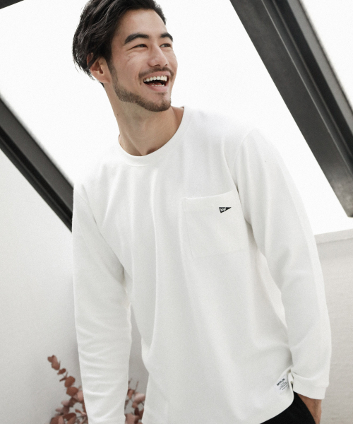 BAYFLOW(ベイフロー)の「BCスムースクルーネックL/S Tシャツ(Tシャツ/カットソー・メンズ・ホワイト/グレー/ブラック・MEDIUM/LARGE/SMALL)」の2枚目の写真