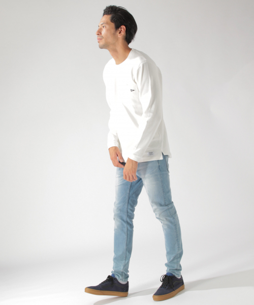 BAYFLOW(ベイフロー)の「BCスムースクルーネックL/S Tシャツ(Tシャツ/カットソー・メンズ・ホワイト/グレー/ブラック・MEDIUM/LARGE/SMALL)」の4枚目の写真