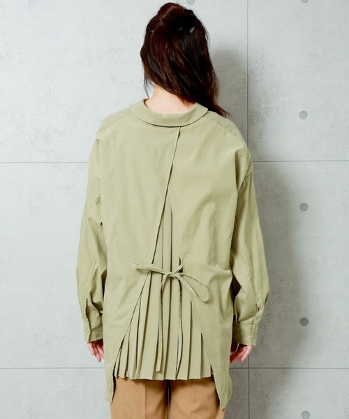 n'ee-ne（ネーネ）の「バックプリーツ　ツイルピーチ切替ブラウス（シャツ/ブラウス・レディース・ベージュ/ブラウン/ブラック/モカ/ミント・FREE）」の9枚目の写真