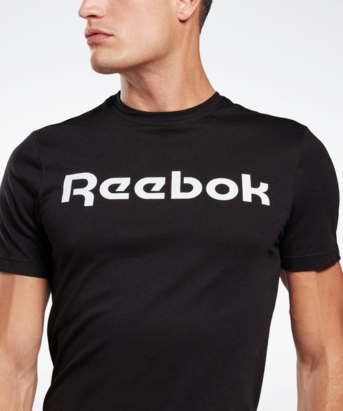 Reebok(リーボック)の「グラフィック シリーズ リニア ロゴ Tシャツ / Graphic Series Linear Logo Tee(Tシャツ/カットソー・メンズ・ホワイト/ブラック/ターコイズブルー/グレー/ブラック×ホワイト/ネイビー/アーミー・XXX-LARGE/XXXX-LARGE/LARGE/MEDIUM/X-LARGE/SMALL/XX-LARGE/X-SMALL)」の19枚目の写真