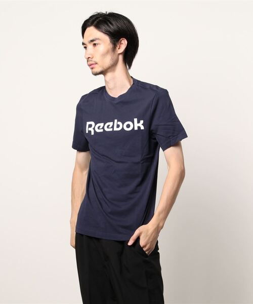 Reebok(リーボック)の「グラフィック シリーズ リニア ロゴ Tシャツ / Graphic Series Linear Logo Tee(Tシャツ/カットソー・メンズ・ホワイト/ブラック/ターコイズブルー/グレー/ブラック×ホワイト/ネイビー/アーミー・XXX-LARGE/XXXX-LARGE/LARGE/MEDIUM/X-LARGE/SMALL/XX-LARGE/X-SMALL)」の22枚目の写真