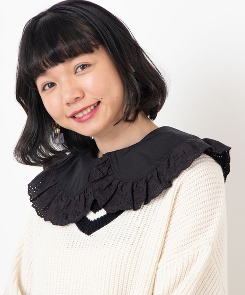 WEGO（ウィゴー）の「WEGO/ラウンドレースフリルビッグ付け襟（付け襟・レディース・ホワイト/ブラック・FREE）」の2枚目の写真