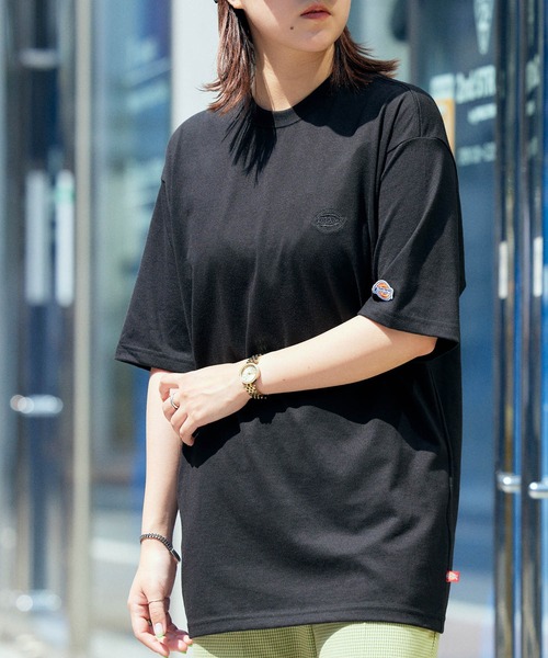 Dickies(ディッキーズ)の「Dickies別注 ロゴ刺繍オーバーサイズ半袖カットソー(Tシャツ/カットソー・メンズ・ホワイト/ブラック/ダークグリーン/ベージュ/ネイビー/ブラウン・S/M/L)」の20枚目の写真