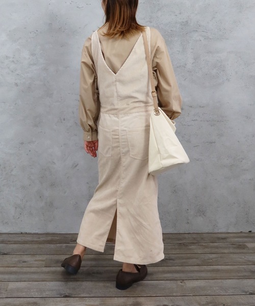 Riberry（リベリー）の「コーデュロイジャンスカ（ジャンパースカート・レディース・ブラウン/ベージュ/ブルー・MEDIUM）」の13枚目の写真