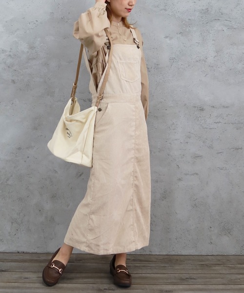 Riberry（リベリー）の「コーデュロイジャンスカ（ジャンパースカート・レディース・ブラウン/ベージュ/ブルー・MEDIUM）」の14枚目の写真