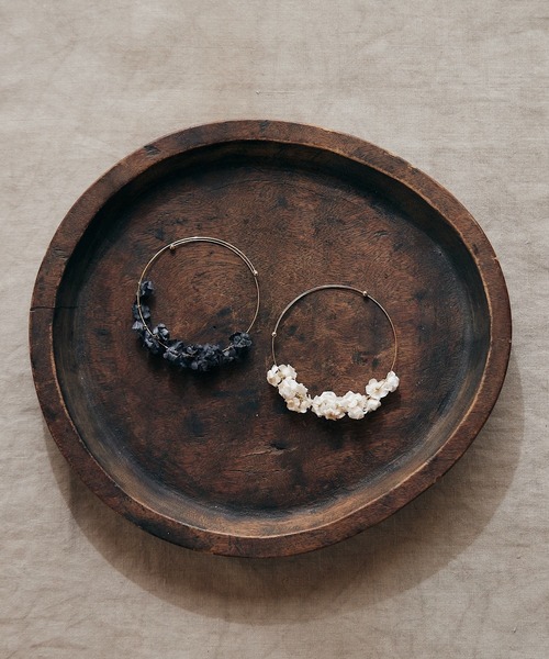 m.soeur（エムスール）の「コデマリのブレスレット＊（ブレスレット・レディース・ホワイト/ブラック・FREE）」の5枚目の写真