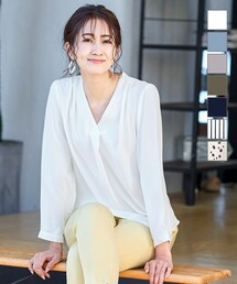 【洗える】大人のこなれ感を印象付ける肩タックブラウス
