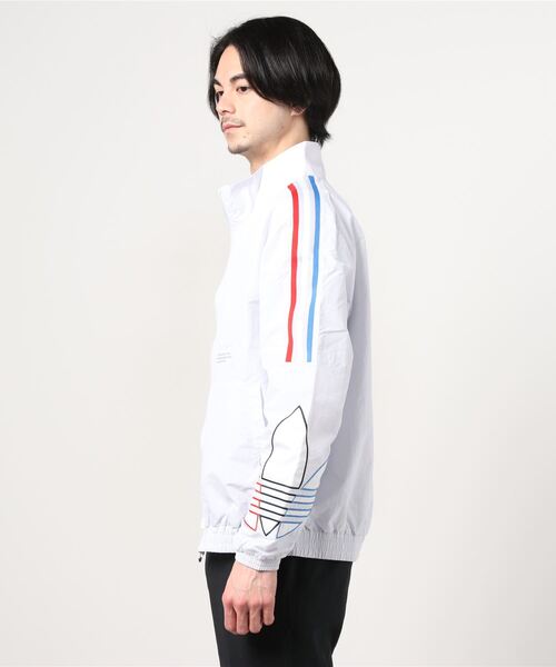 adidas（アディダス）の「アディカラー トリコロール トラック