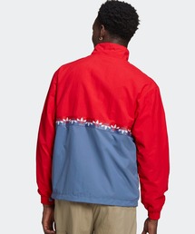 adidas（アディダス）の「アディカラー スライスド トレフォイル