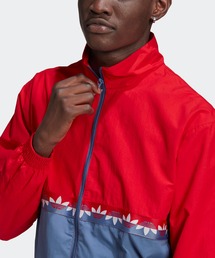 adidas（アディダス）の「アディカラー スライスド トレフォイル