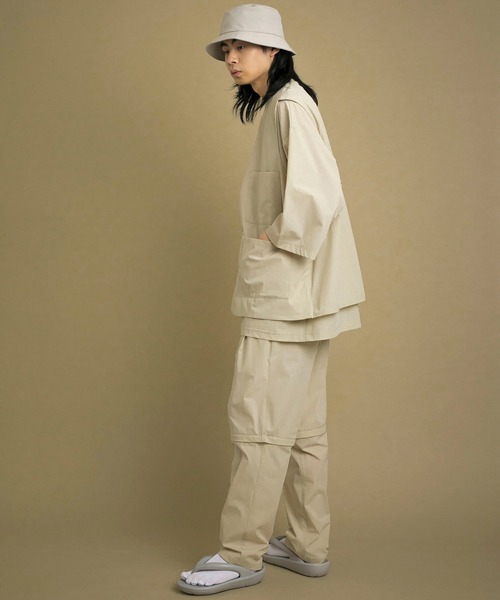 Uiscel（ユイセル）の「Uiscel　ドライマルチポケットベスト（ベスト・メンズ・ベージュ/ブラック/カーキ・ONE）」の9枚目の写真