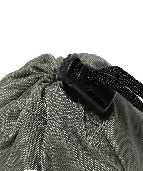 B:MING by BEAMS（ビーミングバイビームス）の「MIS x B:MING by BEAMS / 別注 ドローストリングポーチ（ボディバッグ/ウエストポーチ・メンズ・ブラック/グレー/オレンジ/タン・FREE）」の11枚目の写真