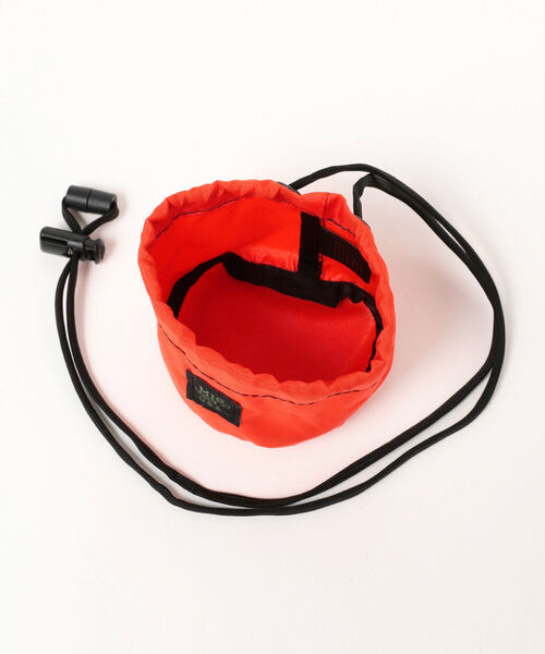 B:MING by BEAMS（ビーミングバイビームス）の「MIS x B:MING by BEAMS / 別注 ドローストリングポーチ（ボディバッグ/ウエストポーチ・メンズ・ブラック/グレー/オレンジ/タン・FREE）」の16枚目の写真