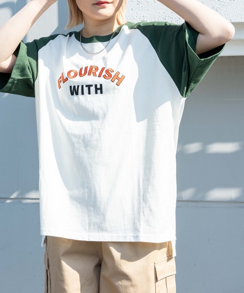 WEGO（ウィゴー）の「WEGO/ラグラングラフィックビッグシルエットTシャツ（Tシャツ/カットソー・レディース・ダークグリーン/ブラック/イエロー/サックスブルー/ブラック系その他/グリーン/ネイビー/ベージュ/その他2/その他1・MEDIUM/SMALL）」の5枚目の写真